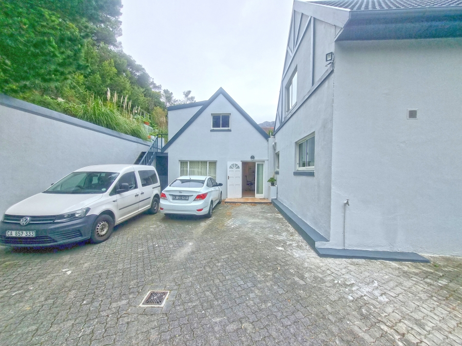 To Let 1 Bedroom Property for Rent in Hout Bay Western Cape